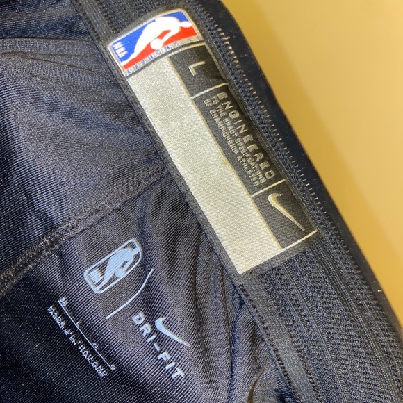 Nike Milwaukee bucks practice 18 shorts - Picture 5 of 7